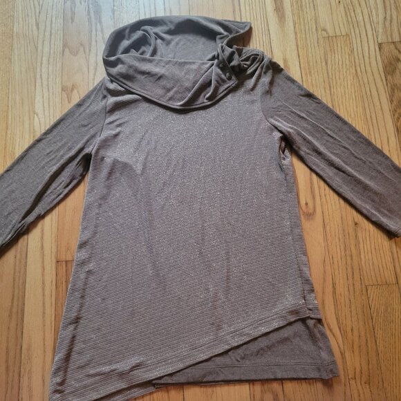 Chicos Metallic Gold Long Sleeve Asymmetrical Buttoned Neck Top - Size S - Picture 4 of 7